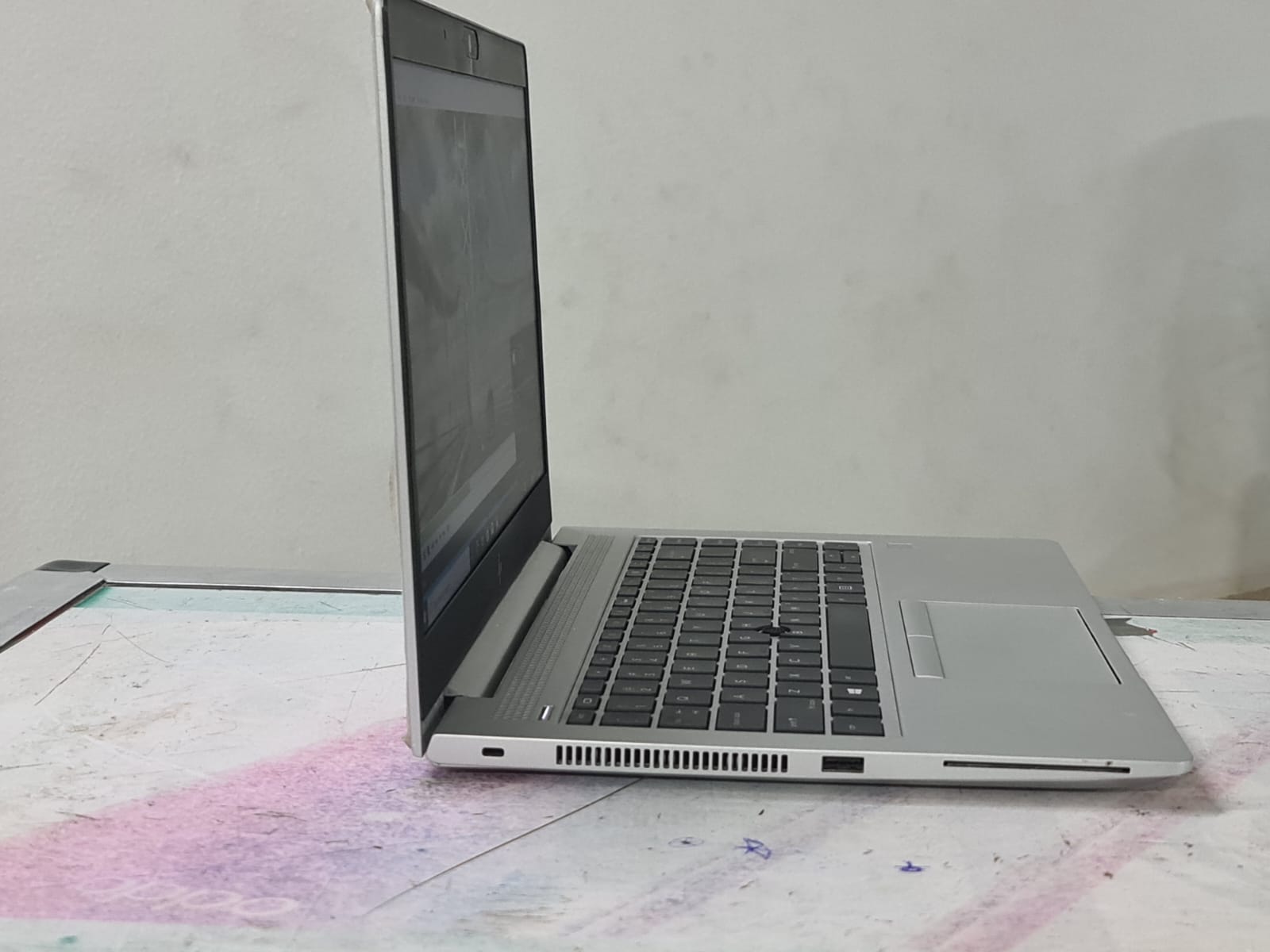 HP PRO BOOK 745 G3 AMD A8 8600 / 8 /256